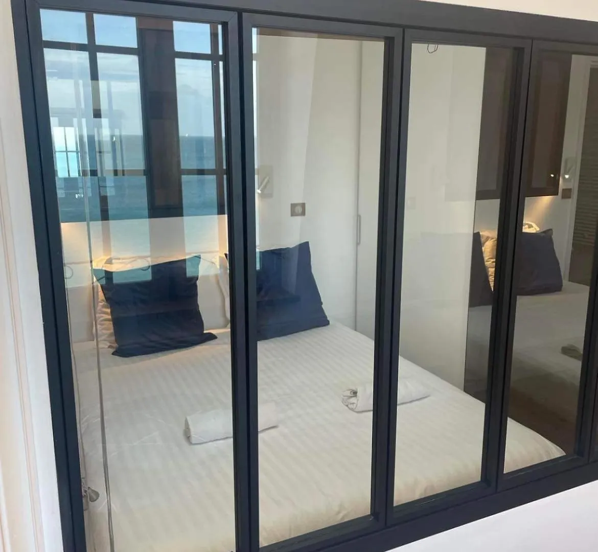 Appartement Le Royal XIX Dinard Vue Mer Luxe France